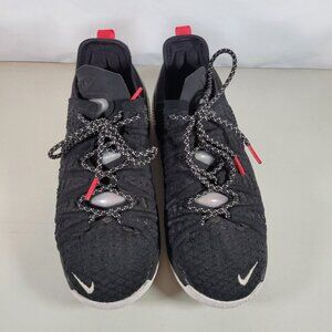 Nike Lebron Shoes XVIII GS Black / White Size 8 CW2760-001 Some Scuffs